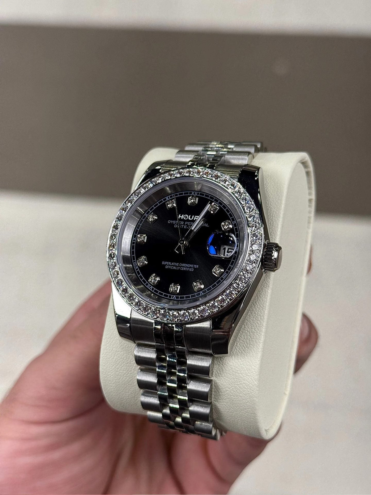 Noir Diamond dial - 2